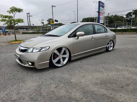 HONDA CIVIC 1.8 LXL 16V FLEX 4P MANUAL
